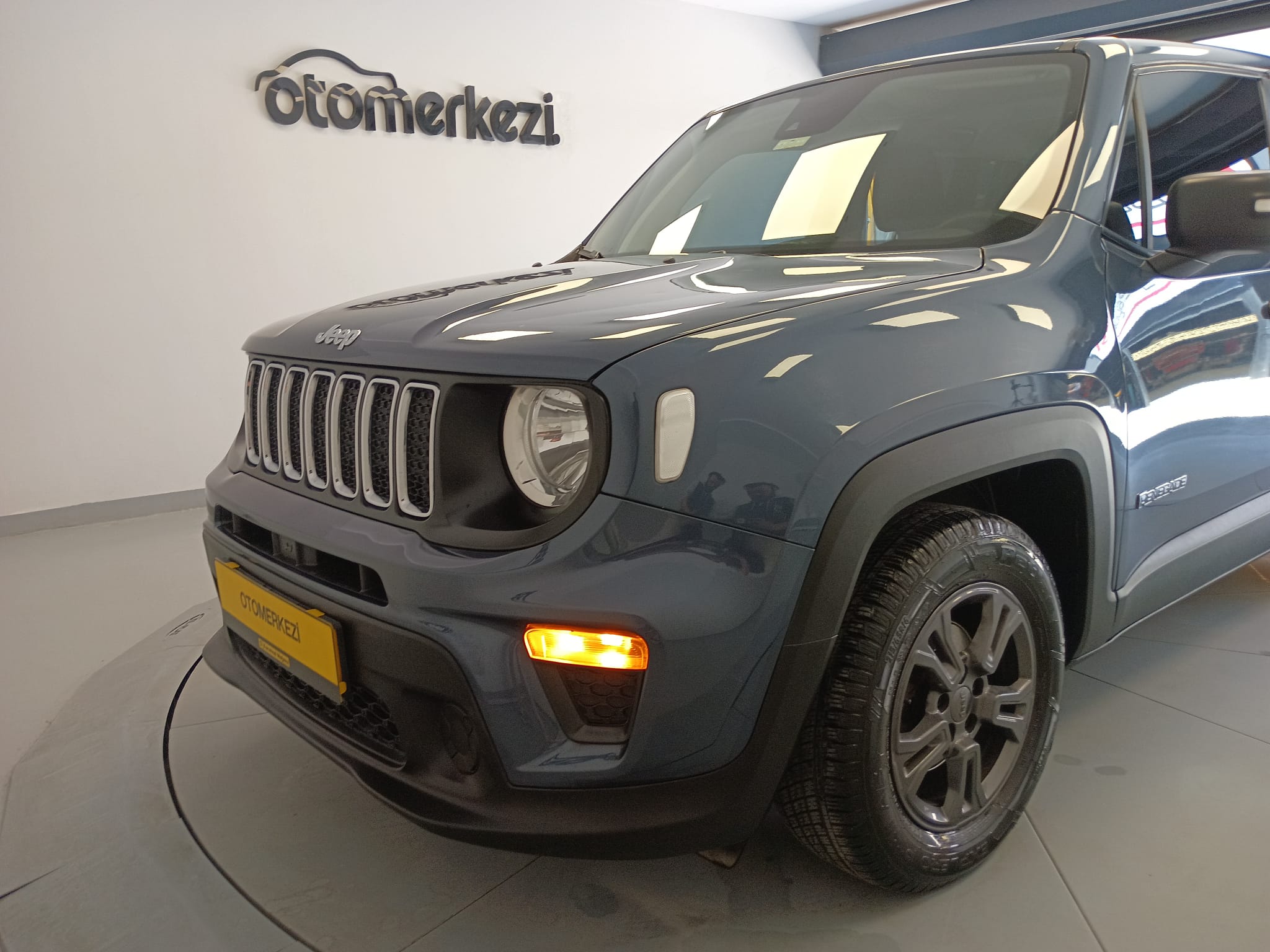 JEEP RENEGADE 6